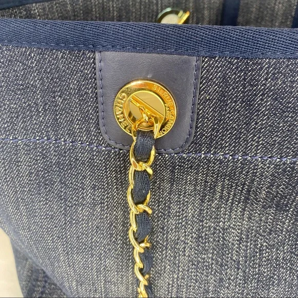 ❤️ SOLD Chanel Small Denim Blue Deauville Tote with gold hardware - Picture 14 of 16